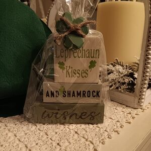 Leprechaun Kisses and Shamrock Wishes Decor
